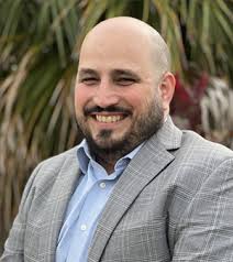 Alex Otten's Instagram, Twitter & Facebook