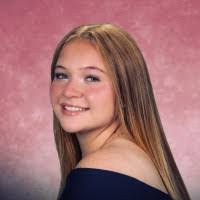 Eda Tekeoglu's Instagram, Twitter & Facebook