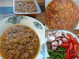 Kami Berikan 2 Versi Resepi Sambal Ayam Penyet Satu Guna Lesung Batu Satu Guna Blender Satu Tumis Satu Lagi Tak Resep Masakan Malaysia Memasak Resep Masakan