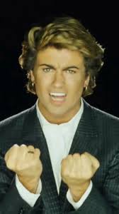 A prefeita de Macuco, Michelle Bianchini, ao lado do secretário geral de  governo João Victor Pontes e das diretoras Micaele (Cultura) e Naná  (Turismo), anunciou em primeira mão na Rádio 94 FM