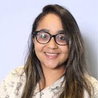 Chantel Fernandez's Instagram, Twitter & Facebook