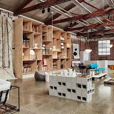 Sink Your Teeth Into A Slice Of The Big Apple Aesthetic At Suburban Melbourne Showroom Criteria Einzelhandel Innenarchitektur Ladeninneneinrichtung Architektur