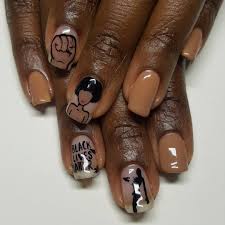 Who said that a gel nail design that goes for neutrals always needs to be boring? Pin On Nail Art