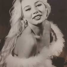 Lorelei Lanford (@realloreleilanford) • Instagram photos and videos