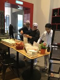 The kuala lumpur hospital or hkl has 54 different departments and units. Ormond Group Airasia Say Thank You To Hospital Kuala Lumpur Covid 19 Frontliners Airasia Newsroom