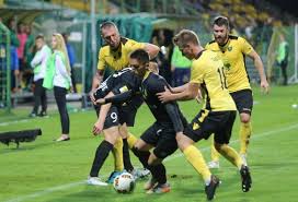 Dynamo mińsk (lads'82) pierwsza oficjalna międzynarodowa walka polskiej ekipy (23×23) wygrana po 30 sekundach na korzyść polaków. Lks Lodz Gks Jastrzebie 2 0 Koniec Wyjazdowej Serii Jastrzebia Lks Lepszy W Starciu Beniaminkow Dziennik Zachodni