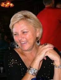 Mary Breier's Instagram, Twitter & Facebook