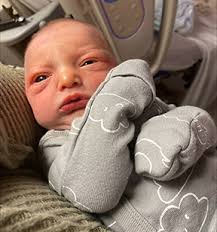 Two-Year-Old Struggles to Eat With Just one Tooth