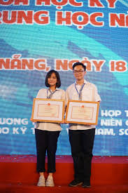 Bài văn tả về kỷ niệm thời thơ ấu đức minh, hệ lớp 6. Gáº·p Gá»¡ Ä'inh Lan Chi Va Hoang Ä'á»©c Minh Hai Há»c Sinh TrÆ°á»ng Thpt Chuyen Ha Ná»™i Amsterdam Gianh Giáº£i Nháº¥t Cuá»™c Thi Khoa Há»c Ká»¹ Thuáº­t Cáº¥p Quá»'c Gia