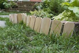 Trying to be the envy of all your friends? Best Garden Edging Ideas How To Pick The Right Garden Edging