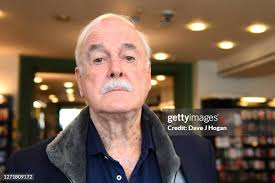 4.318 foto e immagini ad alta risoluzione di John Cleese