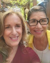 Keynote Speaker, Intuitive Biz & Life Design Mentor, Podcaster