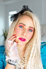 The latest eyeshadow colours this has given me just what i needed to do my make up to complete the look! Easy 80s Hair And Makeup Saubhaya Makeup