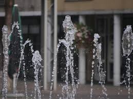 Mosher joined chf and community members to draw a line through port richmond, kensington, and fishtown, three neighborhoods situated along the delaware river. 1 308 Fountain Line Water Photos Free Royalty Free Stock Photos From Dreamstime