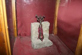 Ah, from medieval weapon to medieval torture device. Throat Extruder Torture Instrument Picture Of Museum Of Medieval Torture Instruments Amsterdam Tripadvisor