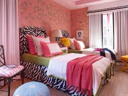 الوان غرف النوم الحديثة باطلالة حيوية وجريئة 2018 مشاهير