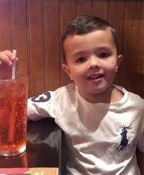 This 6-Year-Old Shirley Temple King's Reviews Are All That Matters