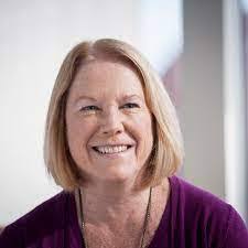 Lori Thibeault's Instagram, Twitter & Facebook