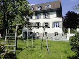 Auch die farbgebung ist freundlich und. Meinplatz Tobias Haus Mit Wohnheimen An Der Zurichbergstrasse 93 Kraftstrasse 22 Freudwilerweg 5 Und Tagesstatte An Der Zurichbergstrasse 88 8044 Zurich