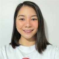 Kim Dizon's Instagram, Twitter & Facebook