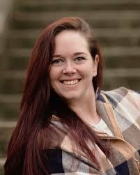 Sarah Forsythe's Instagram, Twitter & Facebook