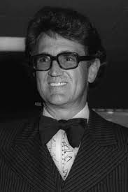 Roger Broyles : biographie, filmographie, photos & vidéos