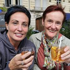 The Diva from 2014! 🧡She always took f-o-r-e-v-e-r to molt, but by the  middle of October, she was in full bloom! Learn how to help your chickens  get through molting efficiently in