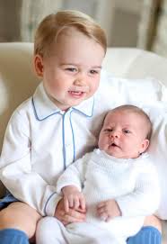 Prinz louis von cambridge (louis arthur charles; Royals In Jubelstimmung Die Ersten Fotos Von Prinz Louis News At
