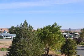 Kayenta'da sizin için ikinci bir yuva olma arzusundaki bu otel, konaklamanızı daha keyifli kılmak üzere birçok farklı tesis olanağı sunuyor. Holiday Inn Kayenta Aufnahme Von Kayenta Monument Valley Inn Tripadvisor