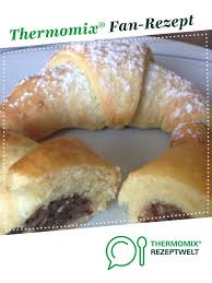 Nussbeugerl Nusskipferl Nusshornchen Rezept Thermomix Backen Nusshornchen Hefeteig Thermomix