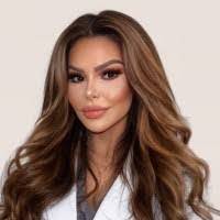 Heather Deberry's Instagram, Twitter & Facebook