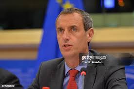 393 Rob Wainwright Photos & High Res Pictures