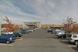 Architecture Branding Best Buy Short Circuits The Urge To Take A Sledge To The Wedge In Latest Store Redesign Effort Architecture Branding