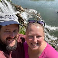 Hanging hardware and appliance stores in Blackfoot?