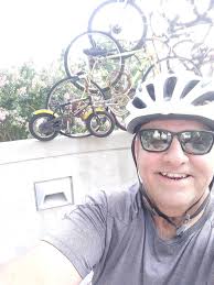 ✨ Wanna do something fun with your fam AND get some free photos? I'm  shifting my photography to focus