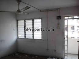 Buat kediaman di kondo rakyat, desa pantai ini, keluasan dapur yang terhad memerlukan satu sentuhan rekaan yang ringkas dan menggunakan ruang sebaik mungkin. Wts Kondo Rakyat Desa Pantai 12th Floor Pantai