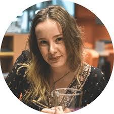 Joanna Ginter's Instagram, Twitter & Facebook