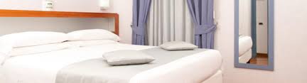 800 177 850 • telefono: Best Western Hotel Plaza Neapel