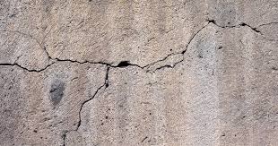 My concern, as you can if i'm measuring correctly there's nothing in particular on the second floor directly above the crack, but it's. Cracks In Walls How To Figure Out If They Are Serious Team Build Construction