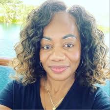 Ruth Irving's Instagram, Twitter & Facebook