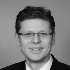Ihre gesamtbewertung* ihre bewertung* zeichen verfügbar. Fabian Grutters Director Restructuring Frankfurt Unicredit Bank Ag Xing