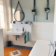 Wir Lieben Unser Neues Badezimmer Mit Diy Spiegel Un Badezimmer Grun Badezimmer Gestalten Neues Badezimmer
