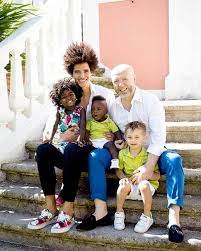 So plant your own gardens and decorate your. Luis Borges Recorda Divorcio De Eduardo Beaute Foi Das Piores Alturas Da Minha Vida A Ferver Vidas