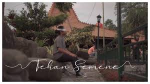 Gue ini berkarya d em bukan cuma mau buang waktu saja bm c ini juga pekerjaan namanya g am d menghibur orang besar pahalanya intro : Lirik Lagu Dan Kunci Chord Gitar Tekan Semene Aftershine Soal Pengorbanan Yang Sia Sia Tribun Wow