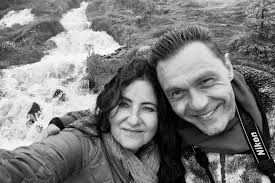 Iceland Residency Week 1 ✨ 📷 of me by @juro_kosec_photo #iceland #akureyri  #hrisey #photography #icelandphotography #artistresidency #creativeretreat  #souljourney #collaboration #art #music #ordinarymagic