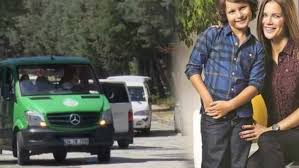 Ebru şallı'nın eski eşi harun tan'dan olan 8 yaşındaki oğlu pars hayatını kaybetti. Ebru Salli Nin Oglunun Mezar Tasina Yazdirdigi Not Gorenleri Duygulandirdi