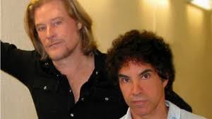 Who is John Oates dating? John Oates girlfriend, wife