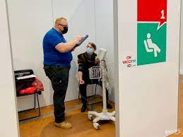 Those vaccine victims are now damaged for life, and even if they later learn the truth about the vaccine i am totally anti vax person after my babies almost died from being vaccinated in 1973. Retard De Livraison De Vaccins Dans Le Canton De Neuchatel Rtn Votre Radio Regionale