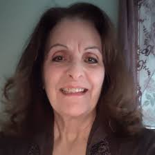 Crafty picture ideas from old jewelry