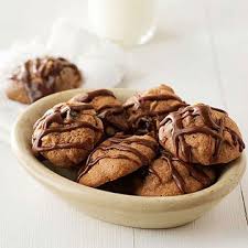 Mix the oil, splenda granulated sweetener and sugar together in a large mixing bowl. 50 Holiday Cookie Recipes Ideas Cookie Recipes Recipes Holiday Cookie Recipes